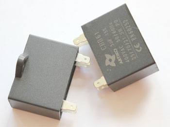 Кондензатор за климатик   5,0µF, 400V, ±5%, квадратен, с кабелни обувки